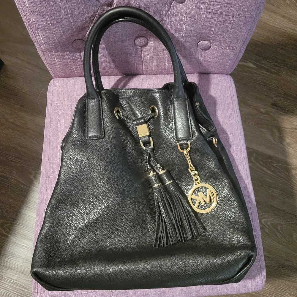Michael Kors Camden Large Drawstring Satchel Black
